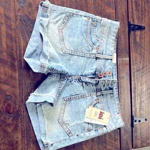 Size 2 Lei Ashley Shorts NWT Blue Jean